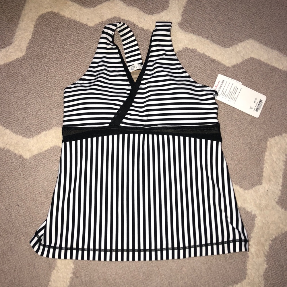 NWT LULULEMON ATHLETIC DEEP V TANK